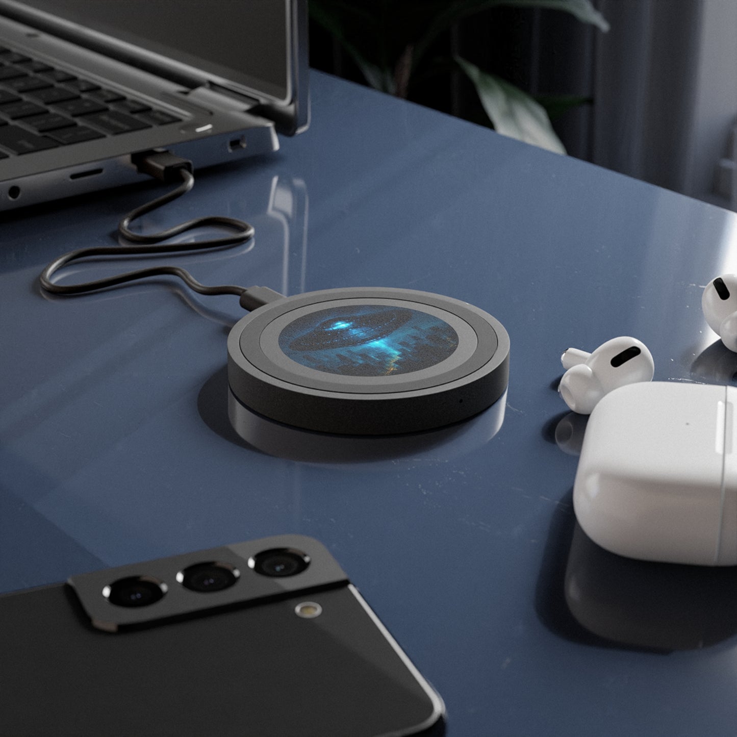 Wireless Charging Pad - Futuristic UFO, Sci-Fi Phone Charge